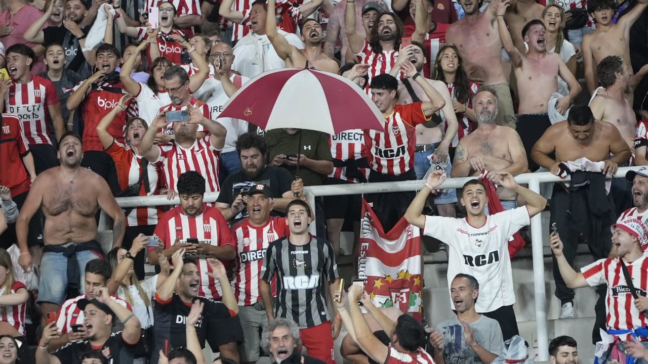 Partidazo entre Estudiantes y Boca en el Kempes. Foto: Lucio Casalla/El Doce.