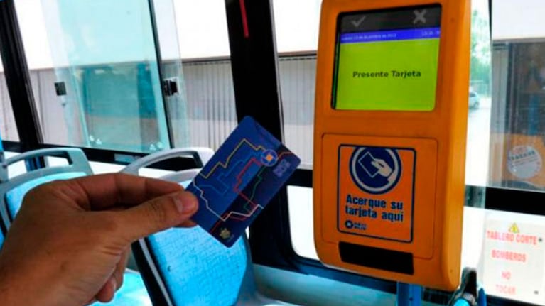 Pasajeros reportaron inconvenientes con la tarjeta Red Bus en Córdoba.