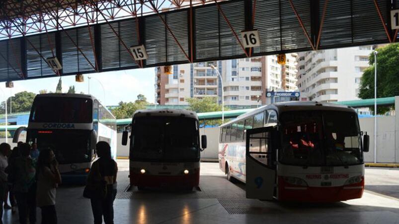 Pasajeros se verán afectados por el corte. 