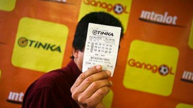 Pasan las horas y el "apostador fantasma" sigue sin aparecer.