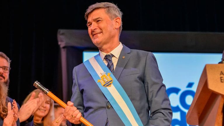 Passerini asumió como intendente de Córdoba: agradecimientos, críticas al Gobierno nacional y promesas