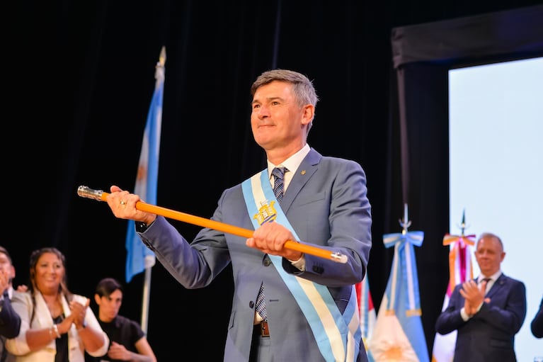 Passerini prestó juramento como nuevo intendente de Córdoba.