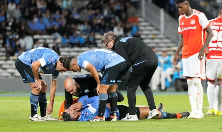 Passerini y su lamento tras la lesión en la rodilla.