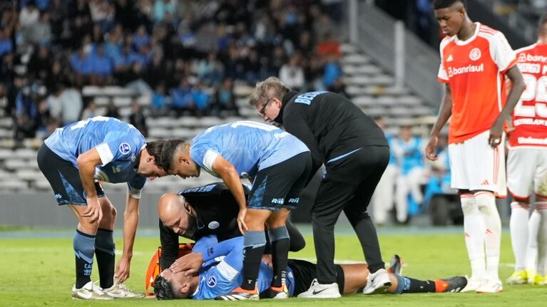 Passerini y su lamento tras la lesión en la rodilla.