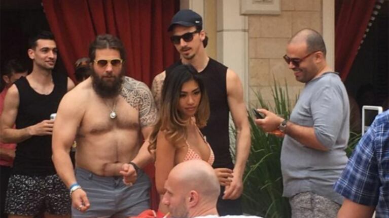 Pastore e Ibrahimovic, de festejo en Las Vegas.
