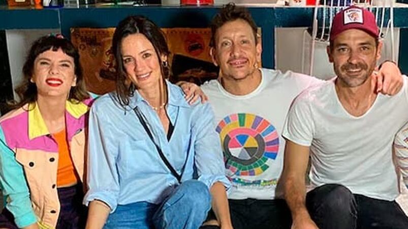 Paula Chaves festejó sus 41 años junto a sus amigos.