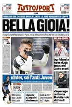 Paulo Dybala en la tapa de los diarios deportivos italianos. 