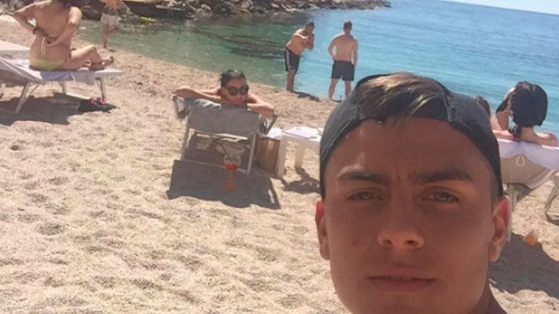 Paulo Dybala, y su merecido descanso en Montecarlo.