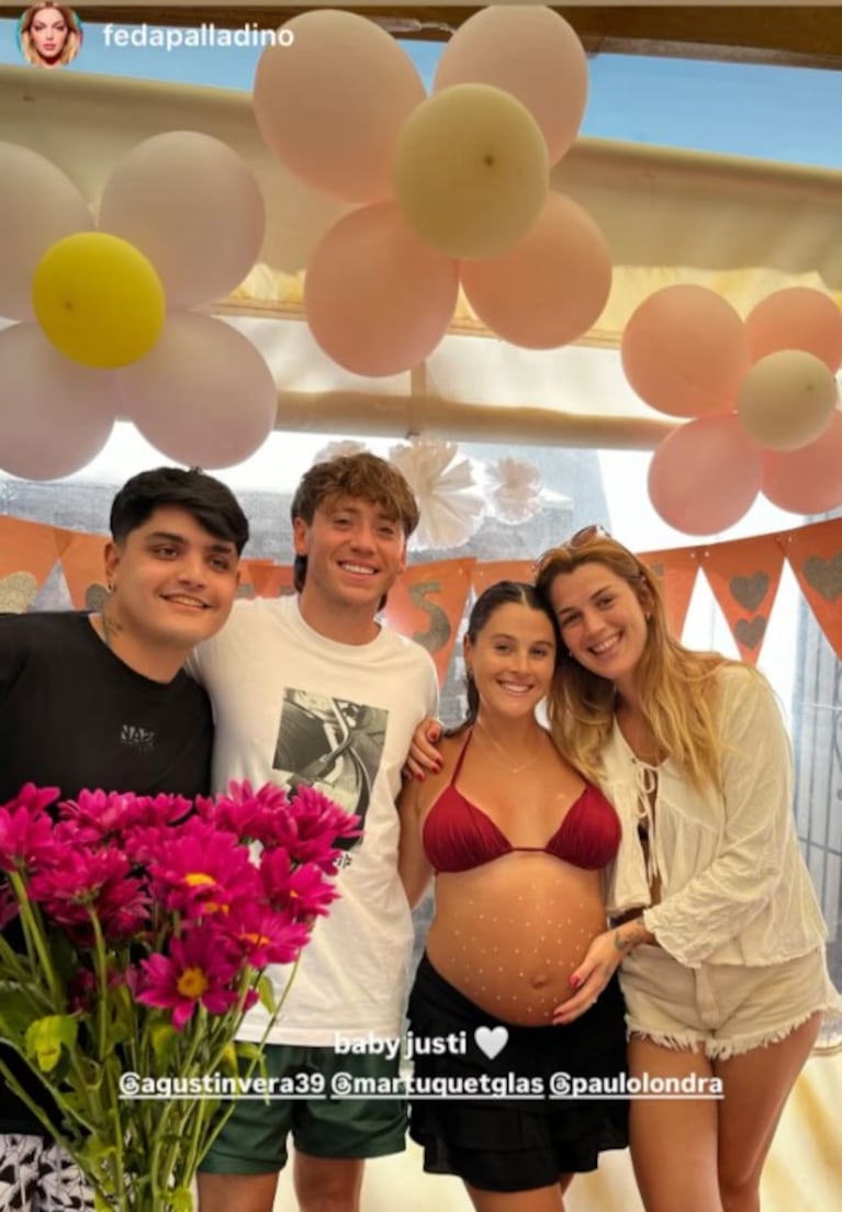 Paulo Londra y Martina Quetglas, emocionados en el baby shower de Justi.