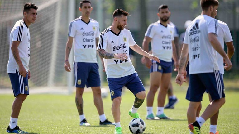 Pavón, Di María y Messi: ¿el tridente para golpear a Francia?