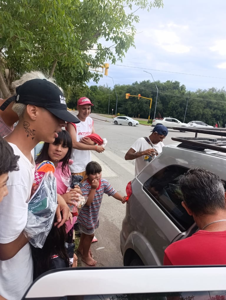 Paya enfermeros repartieron juguetes para Navidad.