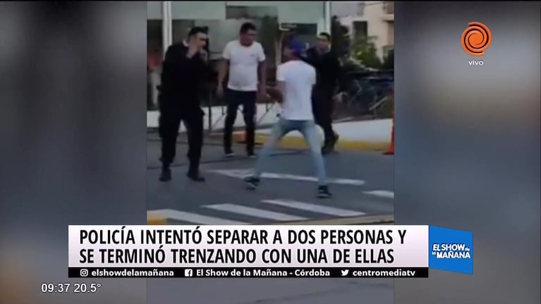 Pelea entre un policía y un borracho