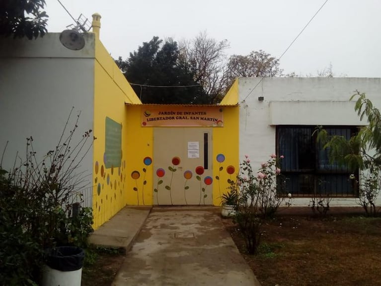 Peligro en un jardín de infantes: paredes electrificadas y sin clases