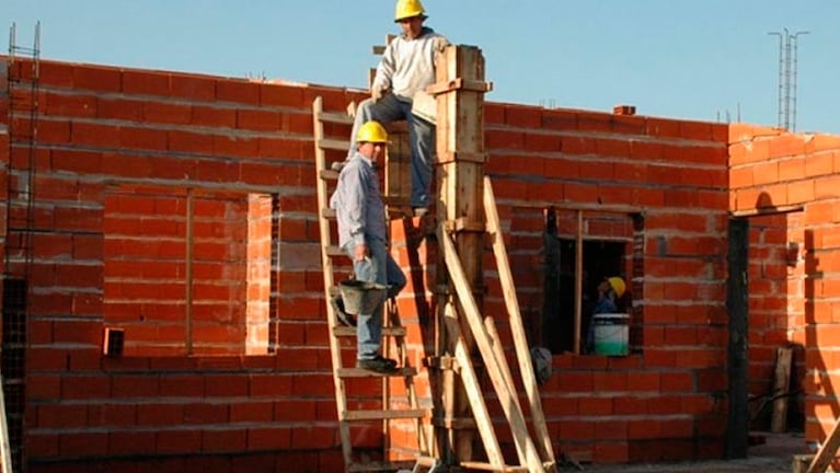 Permitirán la obra privada en algunos municipios de las zonas rojas.