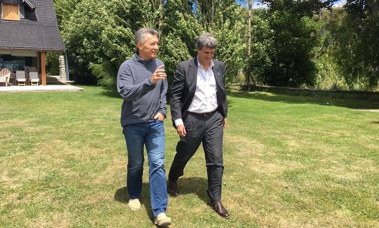 Pese al alejamiento, Macri charló con el ex ministro durante sus vacaciones en el sur.