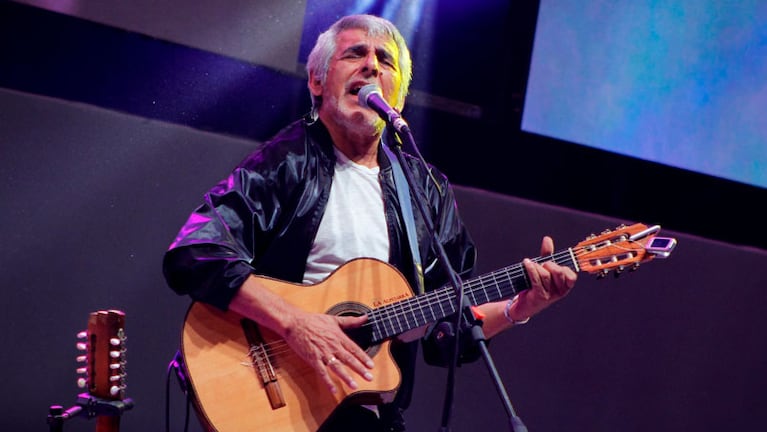 Peteco Carabajal cantó en el Festival Nacional del Folklore de Cosquín.