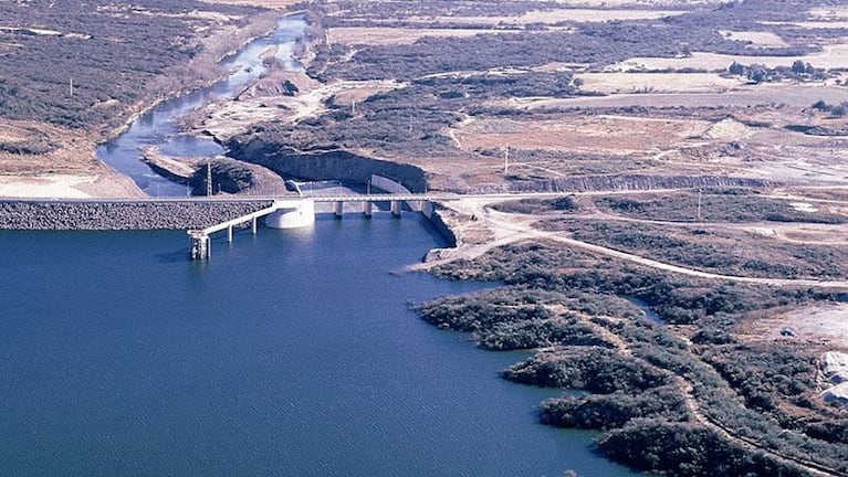 Piden cuidar el agua en Córdoba por una obra en el canal Los Molinos