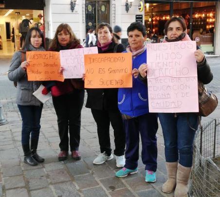 Piden mejores condiciones de infraestructura para escuela