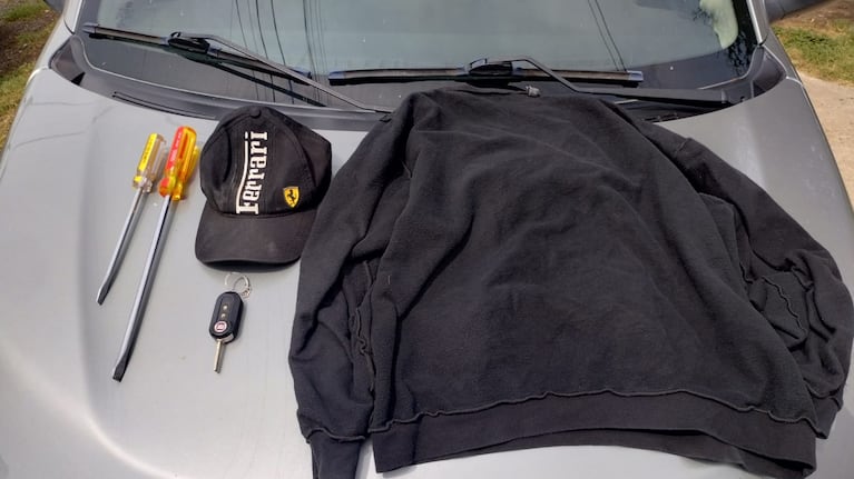 Pidieron un Uber y le robaron el auto al chofer en Córdoba: terminaron detenidos