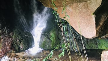 Piedra del Molino, una cascada oculta dentro de una caverna en las sierras de Córdoba