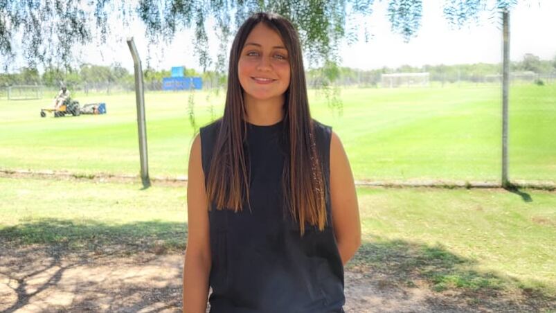 Pilar Casas firmó su primer contrato profesional con Belgrano. Foto Fredy Bustos/El Doce
