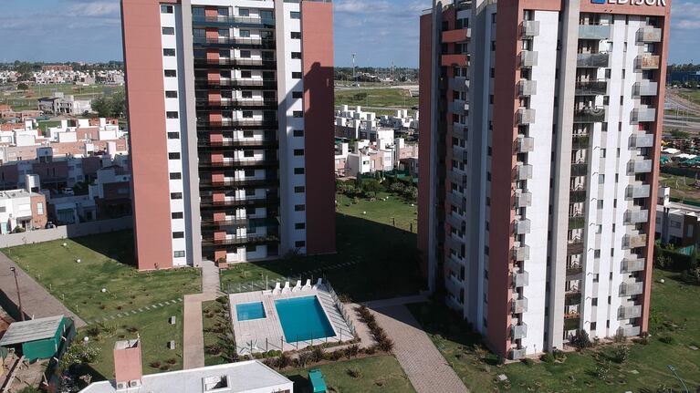 Pilares de Manantiales, un condominio en altura, con excelente ubicación, increíbles vistas y amenities pensadas para tu confort.