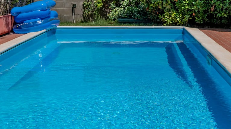 Pileta mantenida durante toda la temporada. 