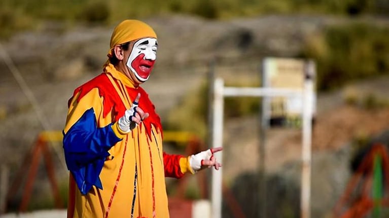 Piñón anunció el estreno vía redes sociales.