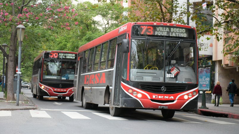 Podría haber paro de colectivos el martes. Foto: Lucho Casalla/ElDoce. 