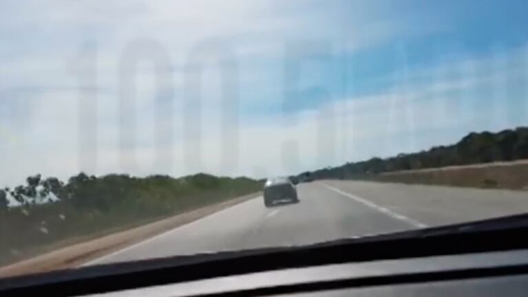Policía alcoholizado al volante.