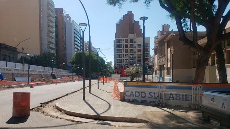 Por la obra de Mercado Sud, los urbanos modificaron sus recorridos. Foto: Julieta Pelayo/El Doce.