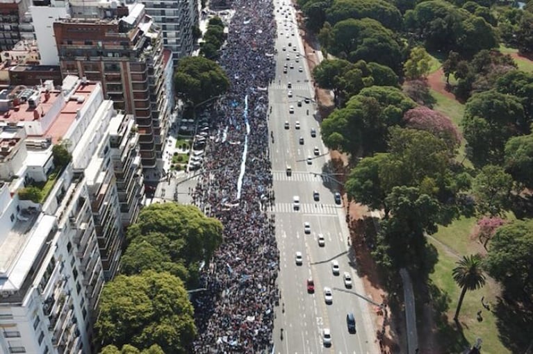 "Por la vida": masiva marcha en Córdoba en contra del aborto