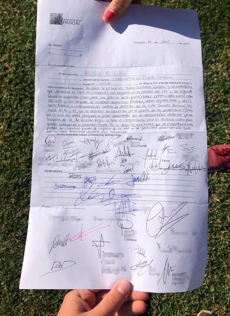 Por miedo a más robos, estudiantes juntan firmas para que el colectivo pare en la puerta de la facultad