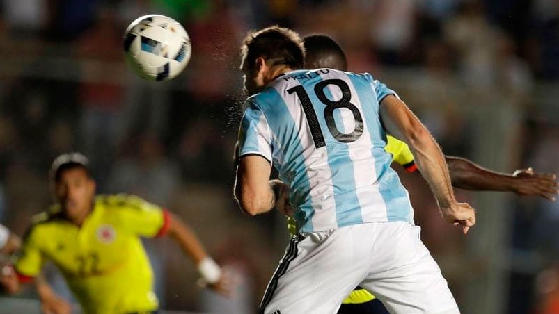 Pratto fue asistido por Messi en el 2-0. Foto: AP.