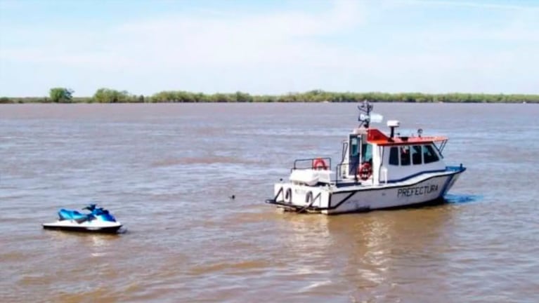 Prefectura Naval se encargó de la búsqueda de los cuerpos en el río Paraná.