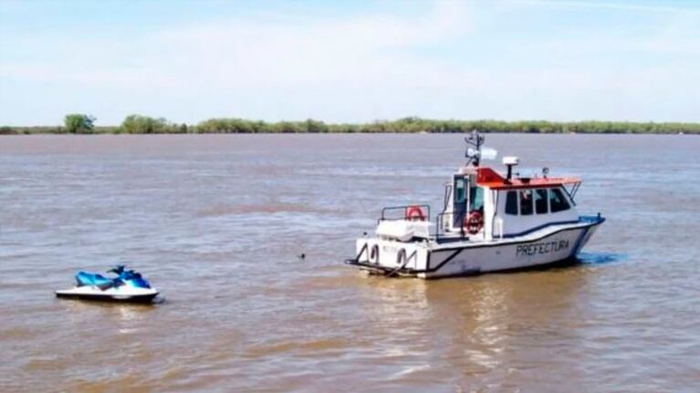 Prefectura Naval se encargó de la búsqueda de los cuerpos en el río Paraná.