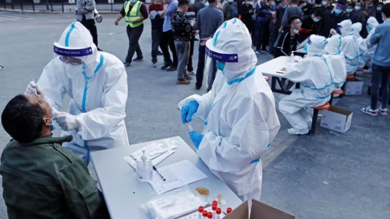 Preocupa el aumento de casos de coronavirus en China. Foto: REUTERS