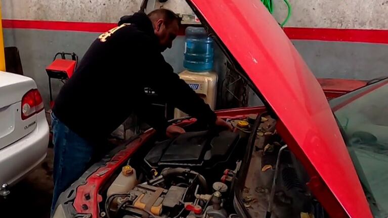 Preocupa la falta de repuestos de autos.