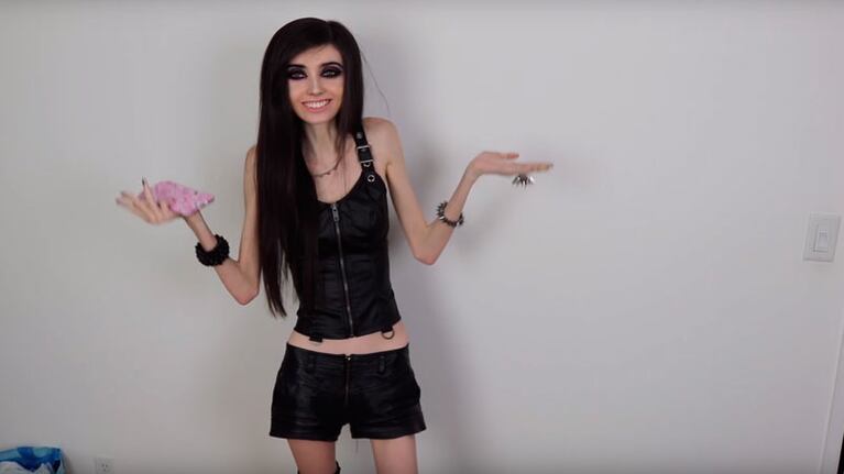 Preocupa la salud de la famosa youtuber Eugenia Cooney.
