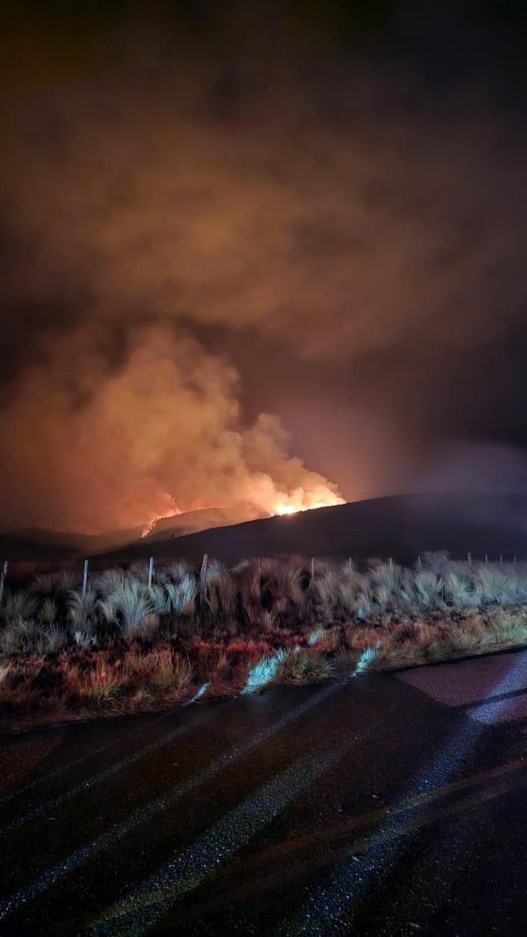 Preocupación por un incendio en Punilla: rutas cortadas