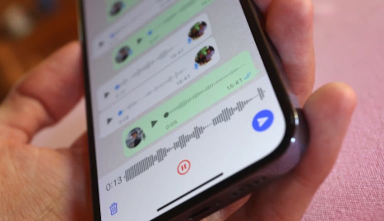 Preparan un cambio en los audios de WhatsApp: de qué se trata y cuándo se activará