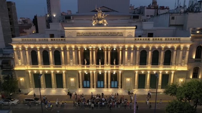 Presentaron la restauración de fachada del Teatro del Libertador