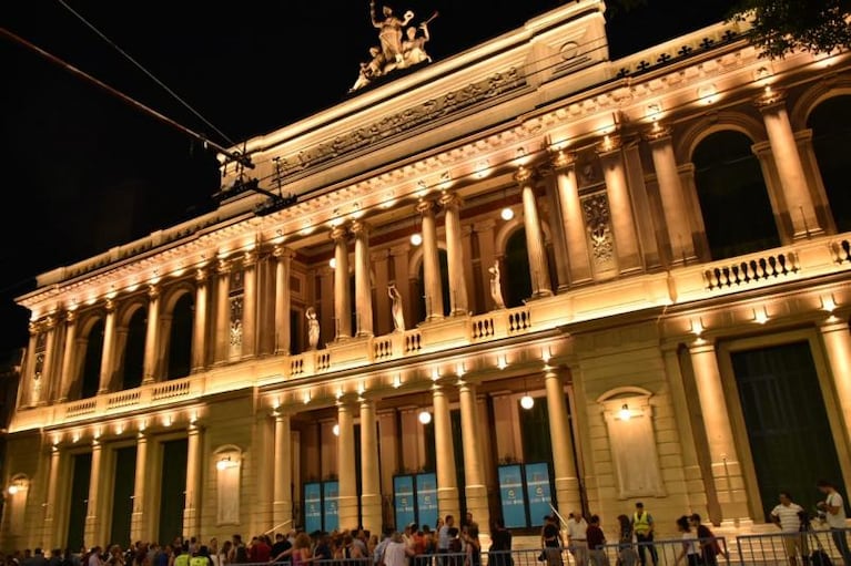 Presentaron la restauración de fachada del Teatro del Libertador