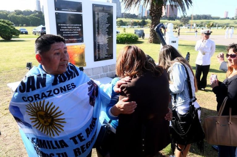 Prohíben la salida del país a Macri por el caso ARA San Juan: está en Miami