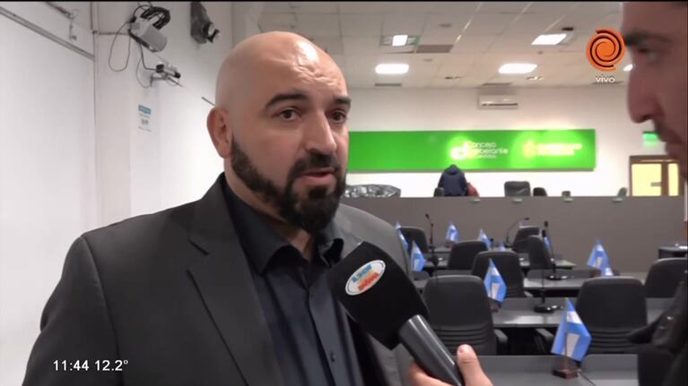 Proponen prorrogar el sorteo de chapas para taxis y remis