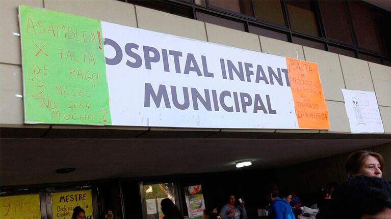 Protesta de empleados del Hospital Infantil