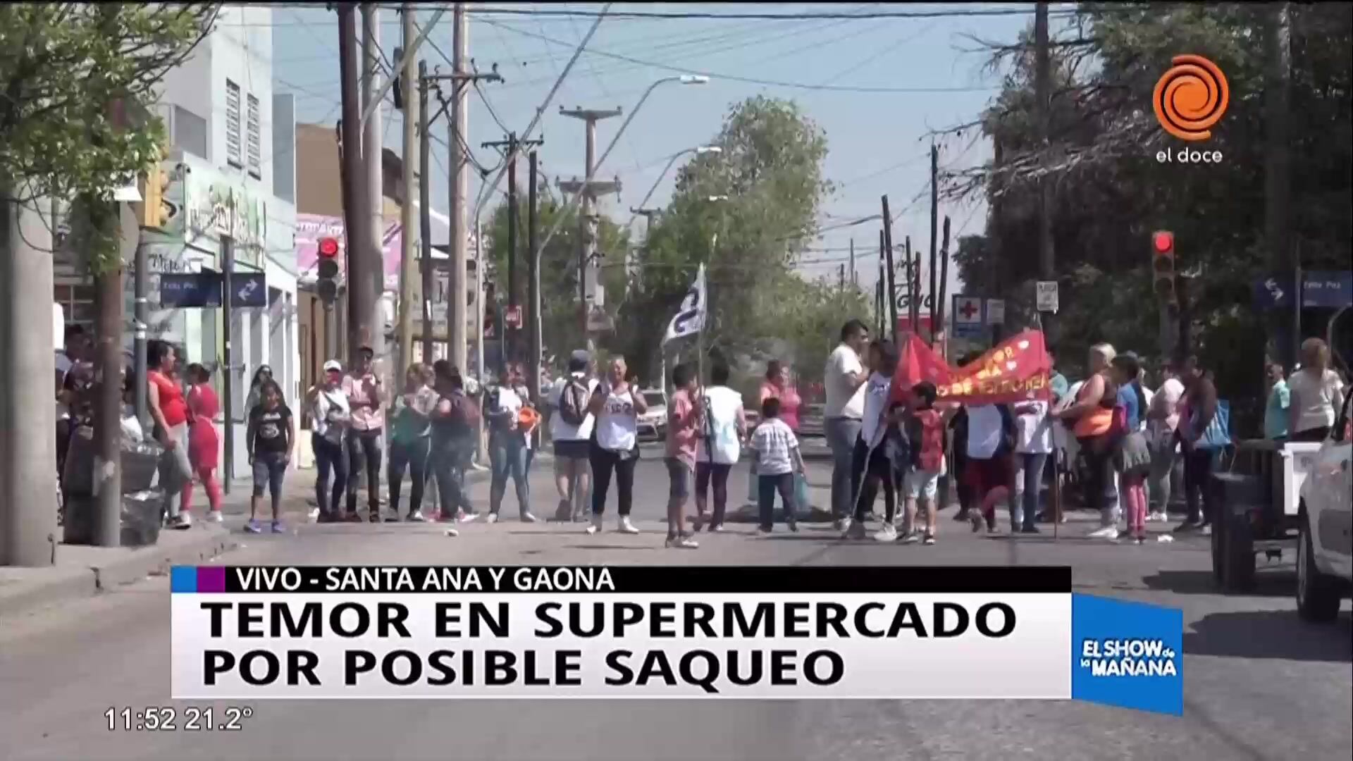 Protesta de vecinos en Av. Santa Ana