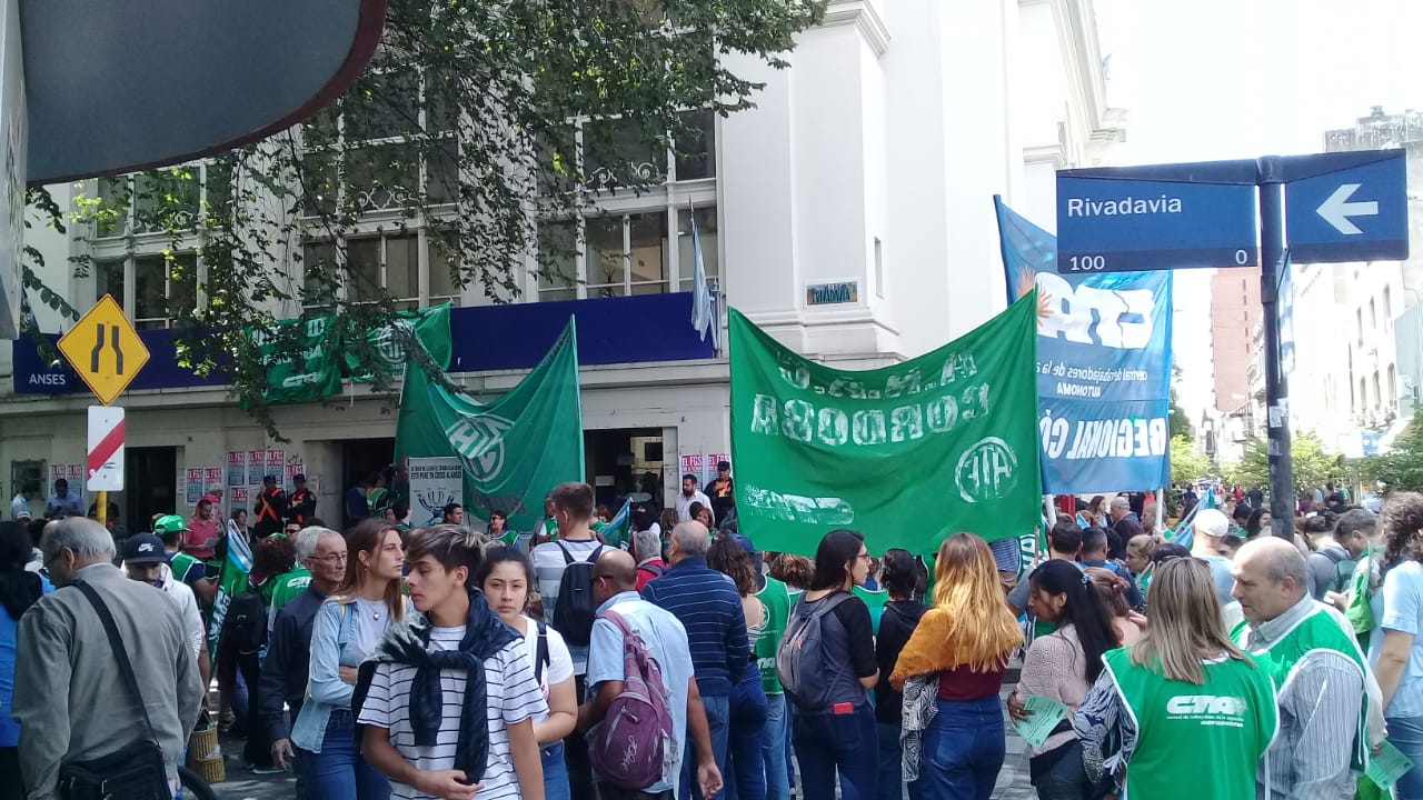 Protesta del CONICET y la CTA ante el ANSES