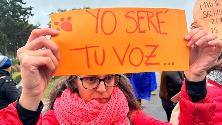 Protesta en Villa Allende por el falso veterinario que atacó a un perro.