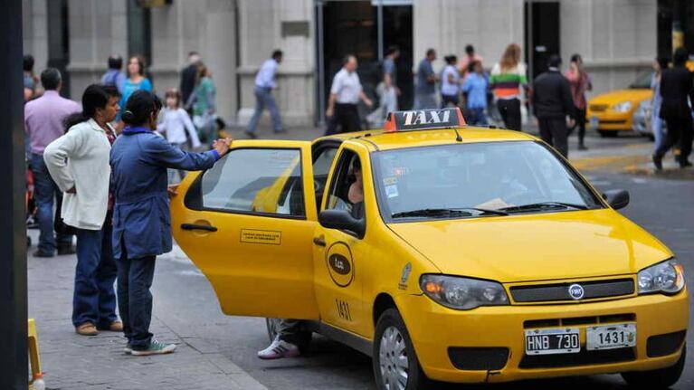 Proyectan taxis con aire acondicionado